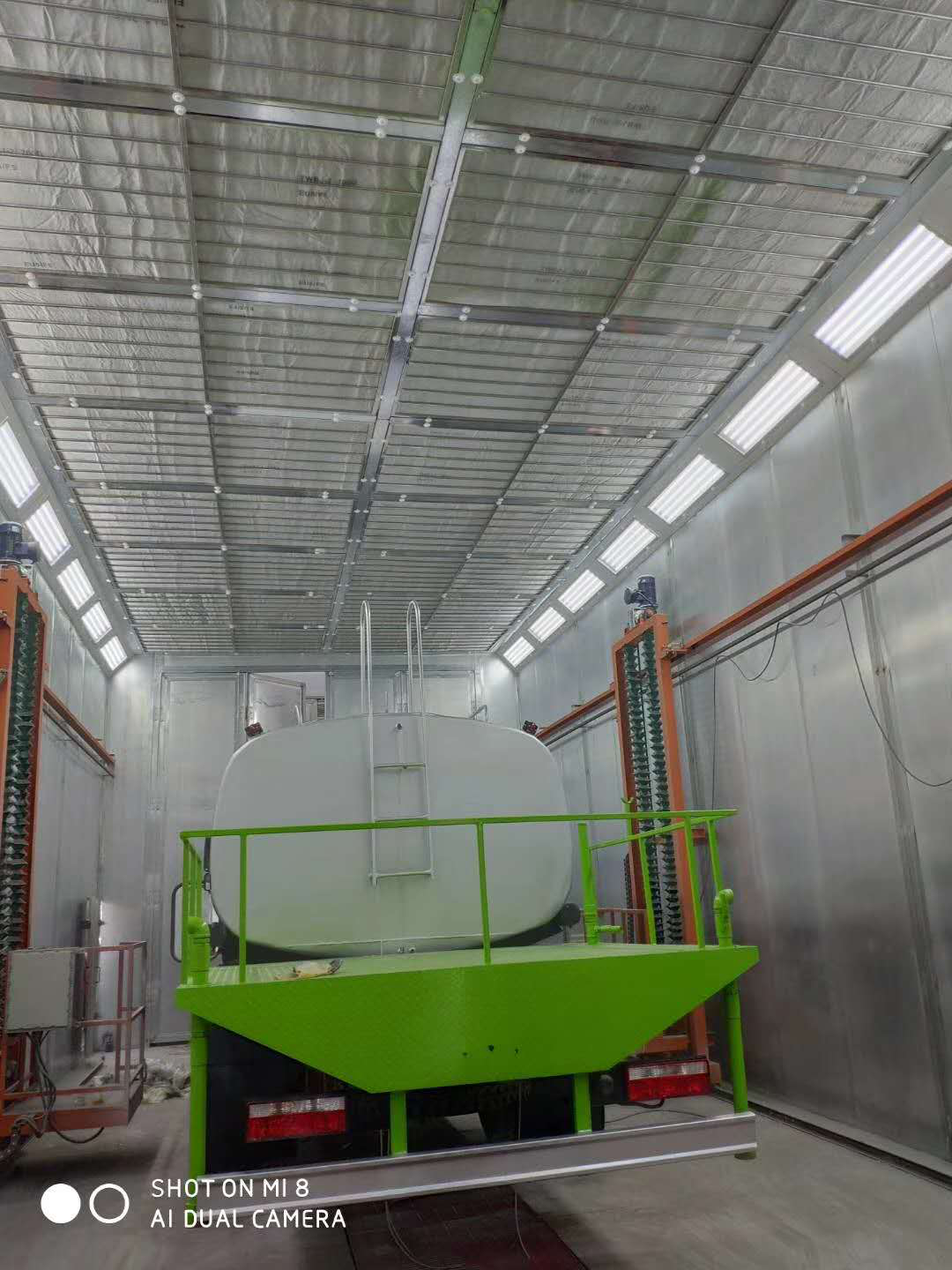 工程機械手動噴漆房